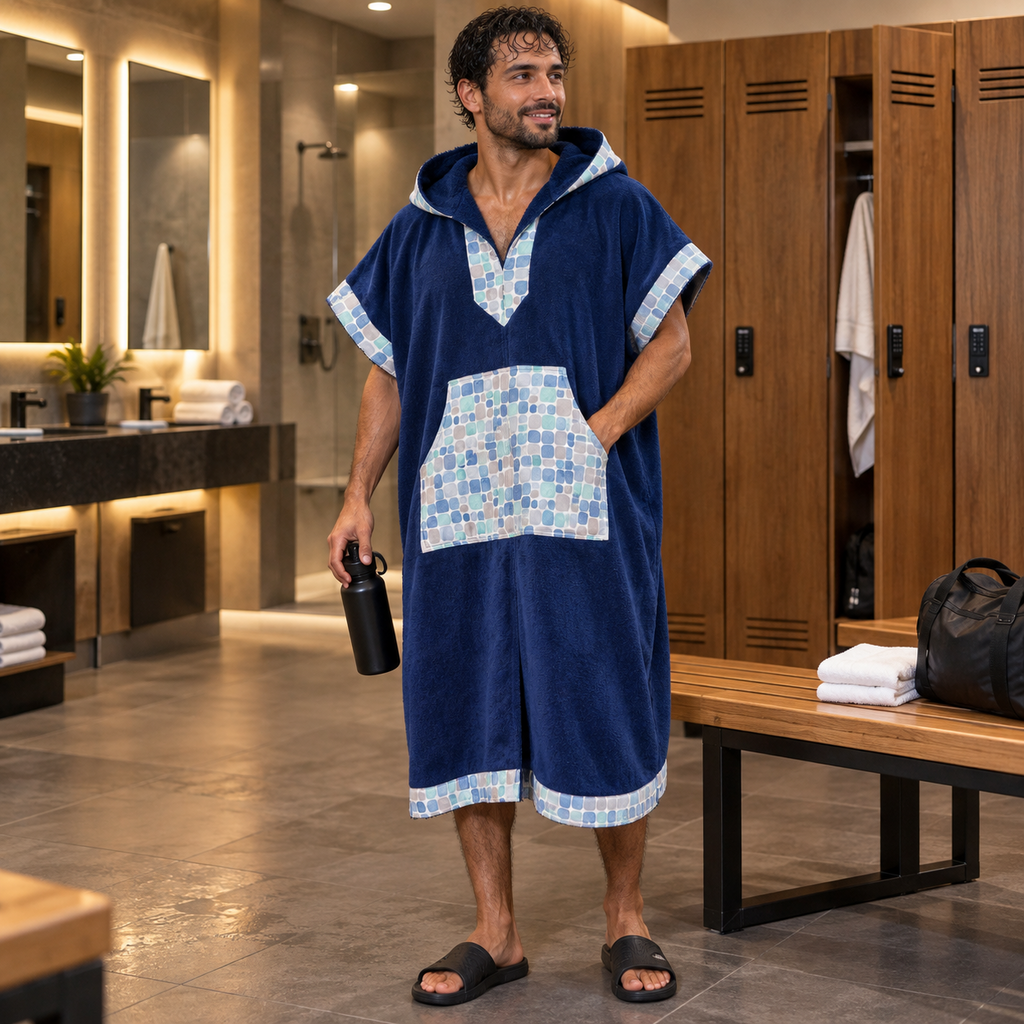 Cap Spartel — poncho homme bleu marine, vue principale en vestiaire