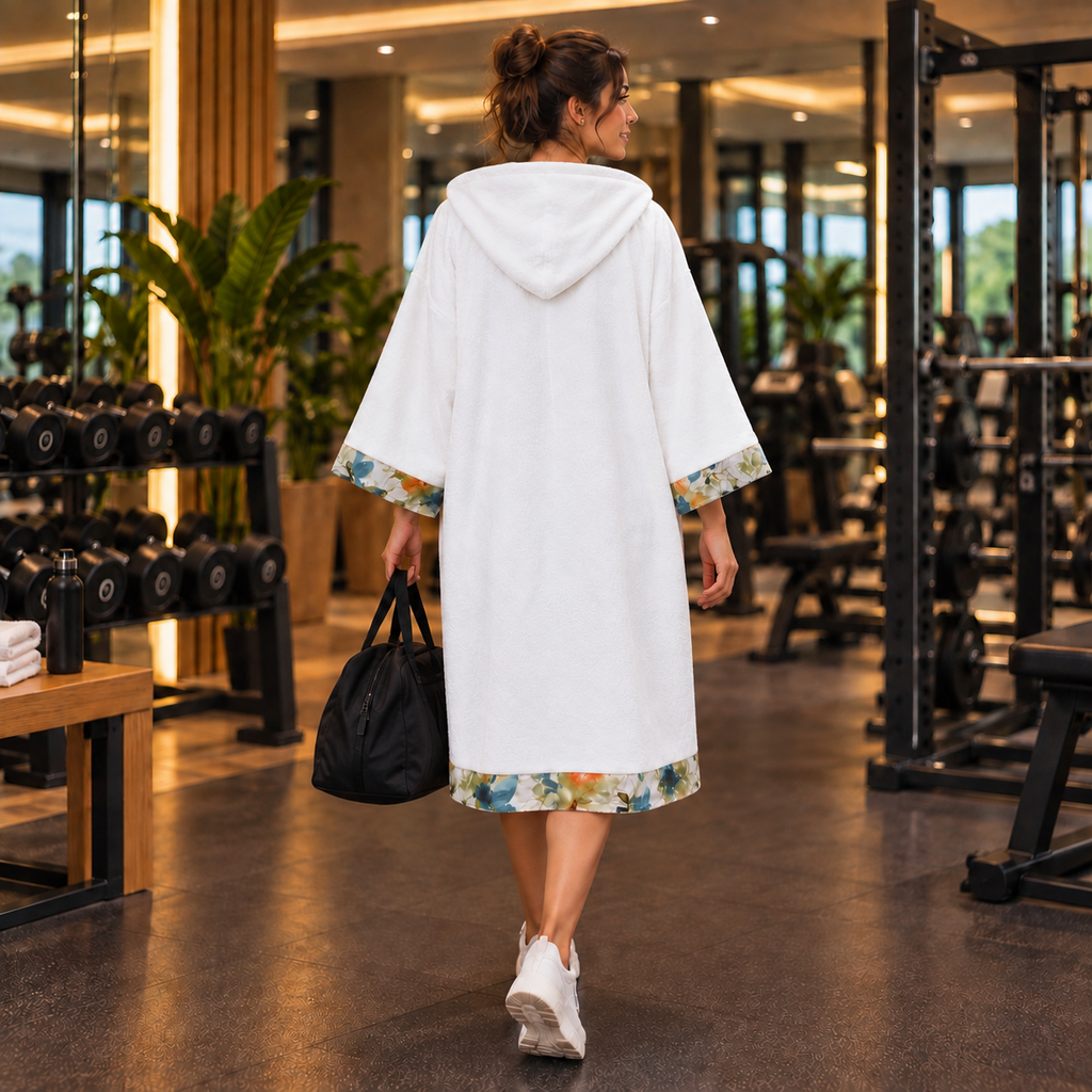 Célestine — Poncho Femme Blanc à Finitions Florales