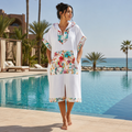 Jardin d'Aquarelle — poncho femme blanc à finitions florales multicolores, vue principale portée