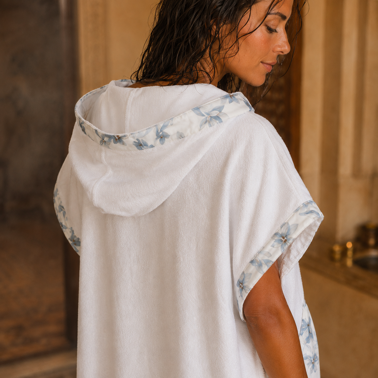 Nymphéa — détail dos, capuche et finitions